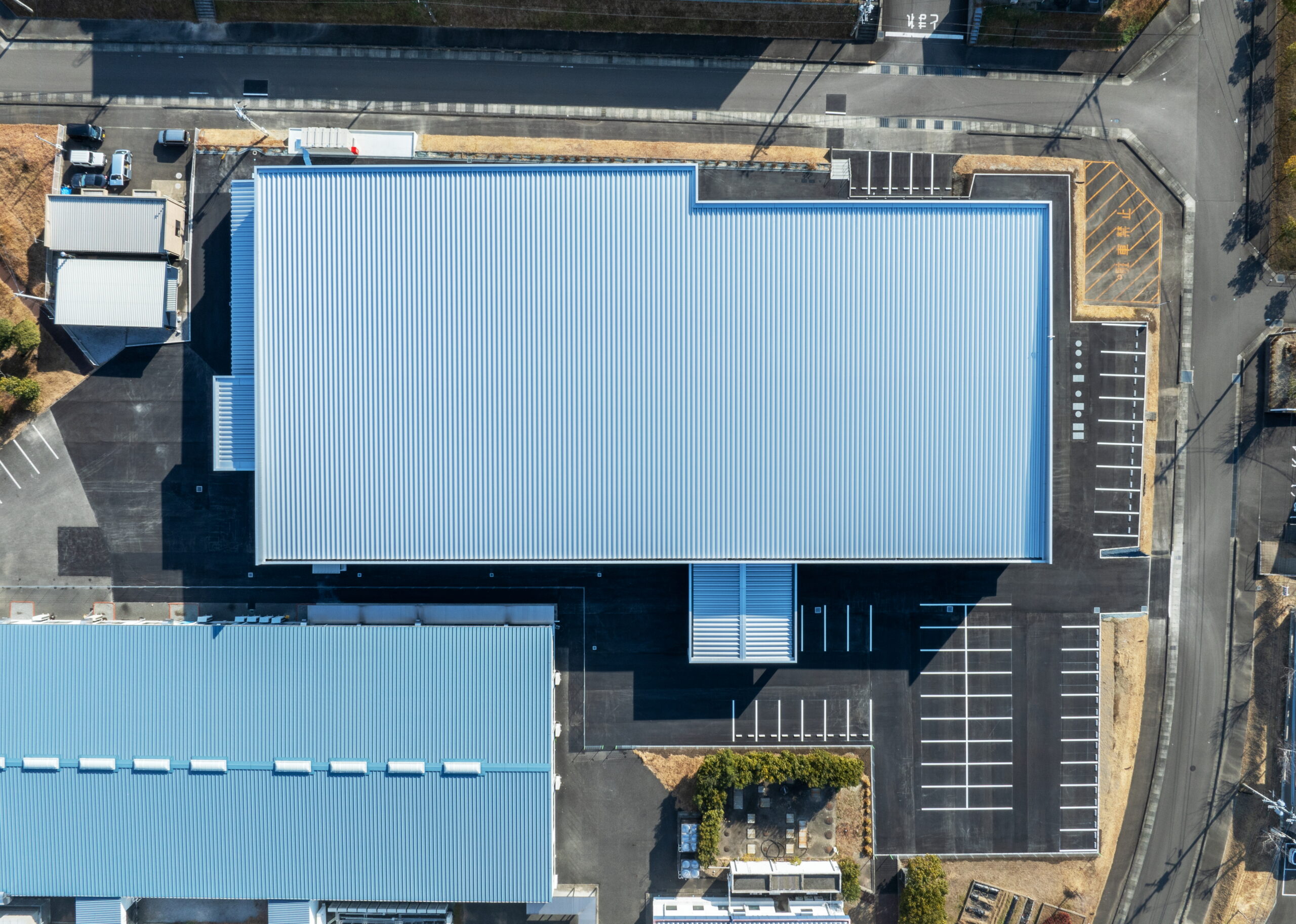 丸栄宮崎㈱MTV技術工場棟新築工事の写真